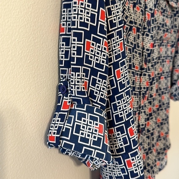 French Curve Womens Silk Button Down Top Blouse Sz Small Navy & Red Professional - Picture 9 of 10